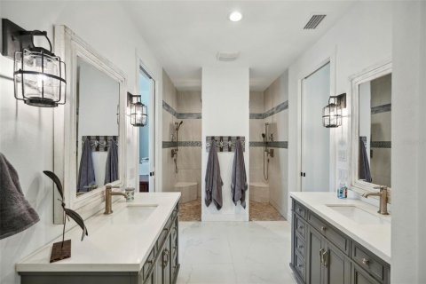 House in Punta Gorda, Florida 4 bedrooms, 246.66 sq.m. № 1517893 - photo 6