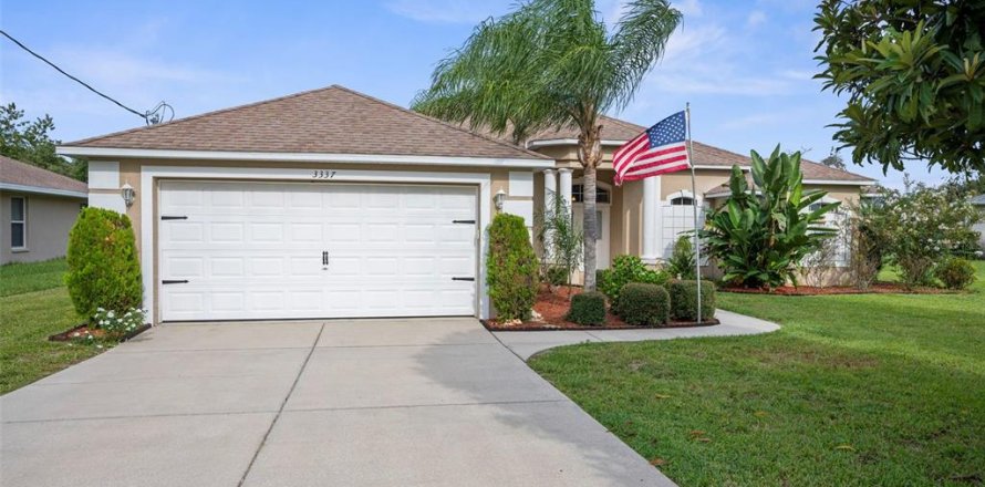Villa ou maison à Spring Hill, Floride 3 chambres, 208.1 m2 № 1898508