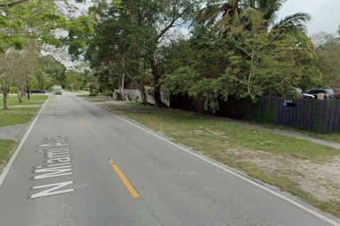 Купить земельный участок в Майами, Флорида № 1921396 - фото 5