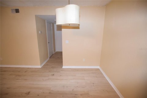 Condominio en alquiler en Orlando, Florida, 2 dormitorios, 91.79 m2 № 1720563 - foto 5