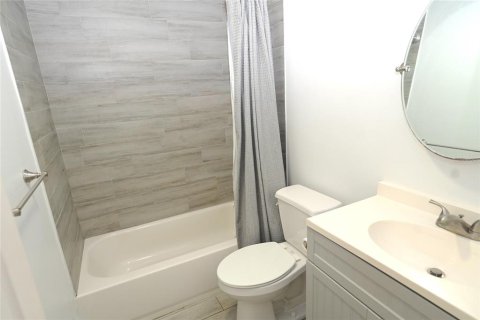Снять в аренду квартиру в Сарасота, Флорида 4 комнаты, 76.64м2, № 2231780 - фото 9