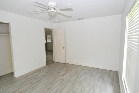 Снять в аренду квартиру в Сарасота, Флорида 4 комнаты, 76.64м2, № 2231780 - фото 7