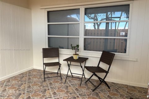 Casa en venta en Boynton Beach, Florida, 2 dormitorios, 96.99 m2 № 1932153 - foto 4