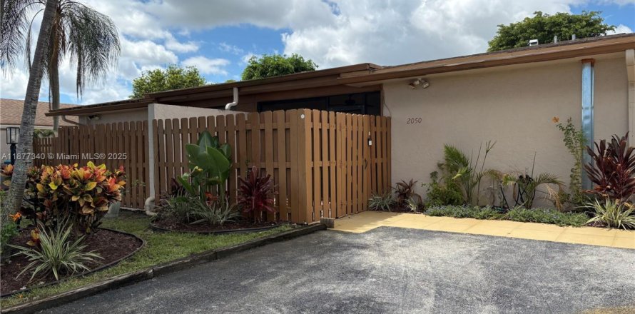 Casa en Boynton Beach, Florida 2 dormitorios, 96.99 m2 № 1932153