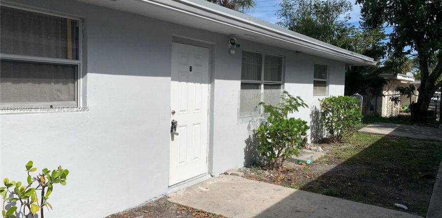 Villa ou maison à Pompano Beach, Floride 2 chambres, 91.69 m2 № 1974701