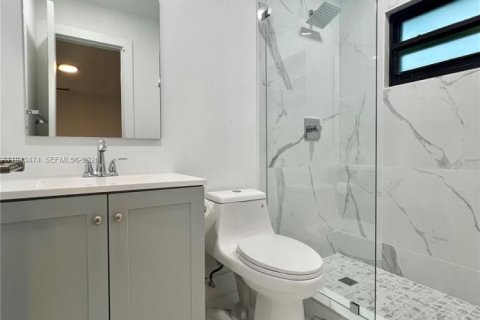 Casa en venta en Dania Beach, Florida, 3 dormitorios, 168.99 m2 № 2000374 - foto 7