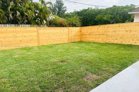 Casa en venta en Dania Beach, Florida, 3 dormitorios, 168.99 m2 № 2000374 - foto 24