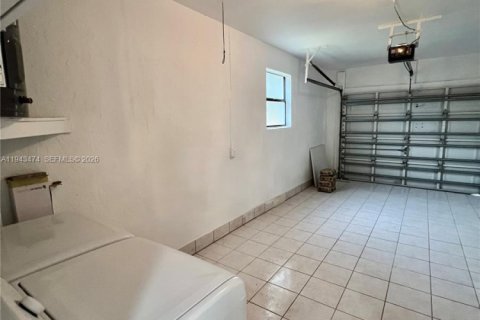 Casa en venta en Dania Beach, Florida, 3 dormitorios, 168.99 m2 № 2000374 - foto 20