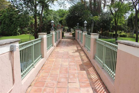 Купить кондоминиум в Мирамар, Флорида 1 спальня, 57.41м2, № 2176078 - фото 13