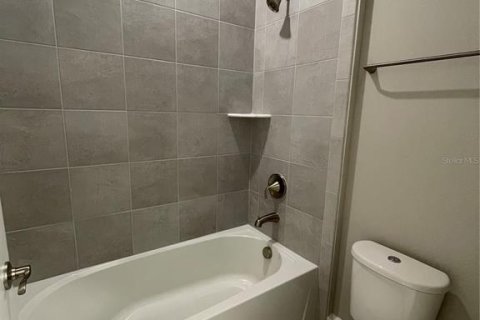 Casa en venta en Wesley Chapel, Florida, 4 dormitorios, 262.91 m2 № 2217044 - foto 29