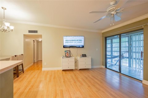 Condo in Tamarac, Florida, 2 bedrooms  № 2186578 - photo 4