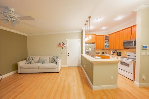 Condo in Tamarac, Florida, 2 bedrooms  № 2186578 - photo 3