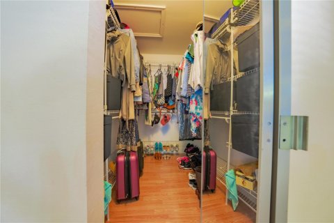 Condo in Tamarac, Florida, 2 bedrooms  № 2186578 - photo 18