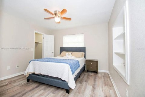 Casa en venta en Lakeland, Florida, 4 dormitorios, 182 m2 № 1956784 - foto 11