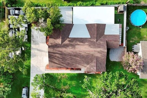 Casa en venta en Lakeland, Florida, 4 dormitorios, 182 m2 № 1956784 - foto 26