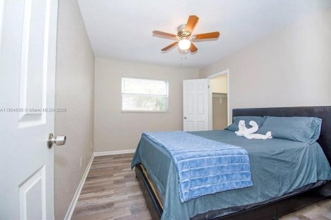 Casa en venta en Lakeland, Florida, 4 dormitorios, 182 m2 № 1956784 - foto 14