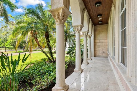House in Parkland, Florida 6 bedrooms, 767.09 sq.m. № 2181901 - photo 4