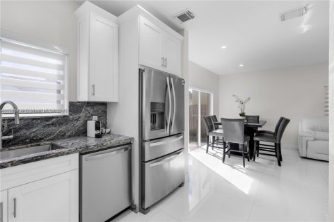 Villa ou maison à vendre à Homestead, Floride: 3 chambres, 140 m2 № 1692314 - photo 8