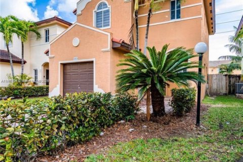 Villa ou maison à vendre à Homestead, Floride: 3 chambres, 140 m2 № 1692314 - photo 3