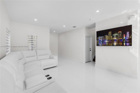 Villa ou maison à vendre à Homestead, Floride: 3 chambres, 140 m2 № 1692314 - photo 4