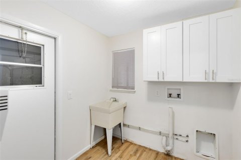 House in Winter Park, Florida 3 bedrooms, 161.46 sq.m. № 1508174 - photo 27