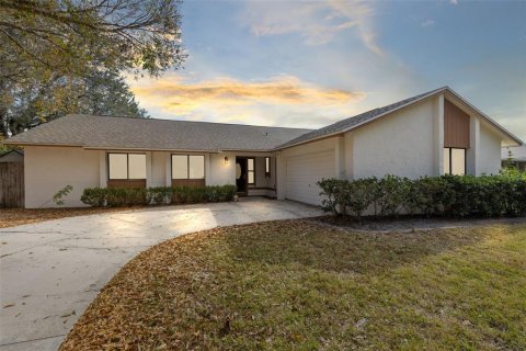 House in Winter Park, Florida 3 bedrooms, 161.46 sq.m. № 1508174 - photo 1