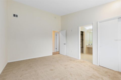 House in Winter Park, Florida 3 bedrooms, 161.46 sq.m. № 1508174 - photo 29