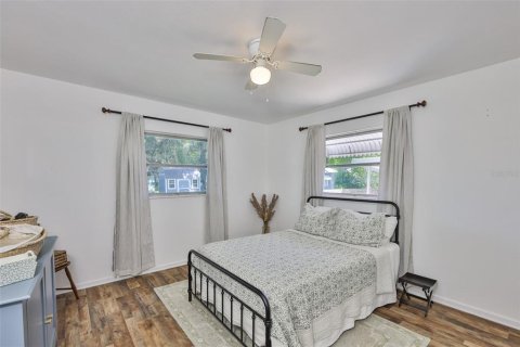 House in Plant City, Florida 3 bedrooms, 154.96 sq.m. № 1894838 - photo 7