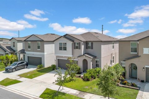 Villa ou maison à vendre à Wesley Chapel, Floride: 6 chambres, 239.69 m2 № 1916292 - photo 3