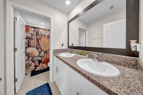 Villa ou maison à vendre à Wesley Chapel, Floride: 6 chambres, 239.69 m2 № 1916292 - photo 28