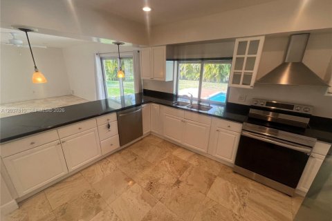 Villa ou maison à louer à Pinecrest, Floride: 3 chambres, 230.4 m2 № 2155035 - photo 7