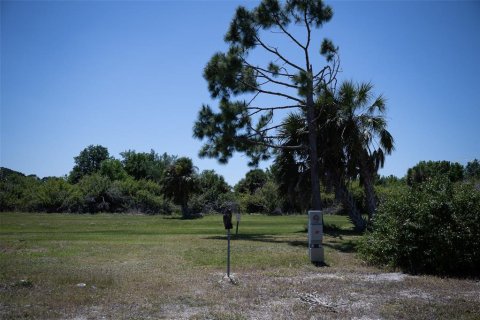 Land in North Port, Florida № 1812826 - photo 1