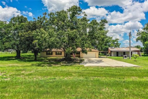 House in Winter Haven, Florida 4 bedrooms, 185.9 sq.m. № 1802278 - photo 1