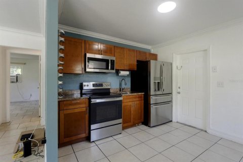 House in Sanford, Florida 2 bedrooms, 65.4 sq.m. № 1819633 - photo 22