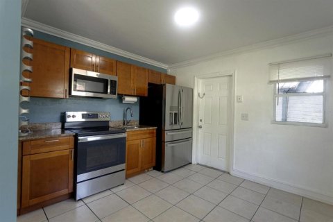 House in Sanford, Florida 2 bedrooms, 65.4 sq.m. № 1819633 - photo 18