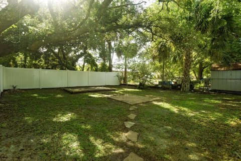 House in Sanford, Florida 2 bedrooms, 65.4 sq.m. № 1819633 - photo 25