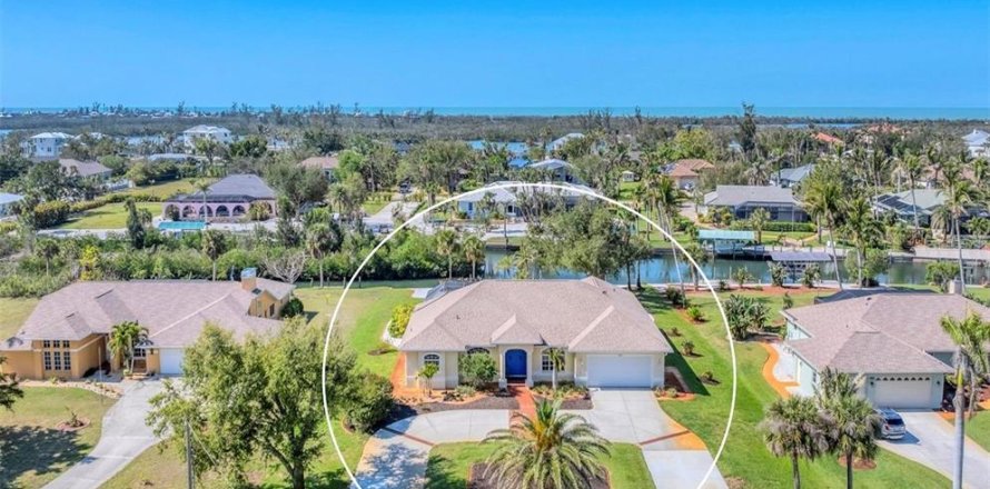 Villa ou maison à Placida, Floride 3 chambres, 279.64 m2 № 1780339