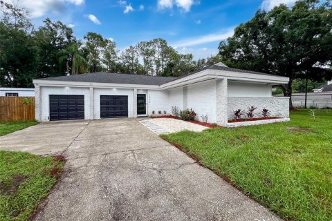 Villa ou maison à vendre à Lutz, Floride: 3 chambres, 229.56 m2 № 1905661 - photo 2