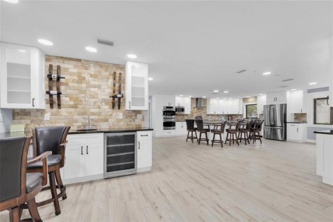 Casa en venta en Clearwater, Florida, 3 dormitorios, 196.4 m2 № 1826419 - foto 6