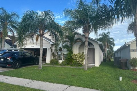 Casa en venta en Kissimmee, Florida, 4 dormitorios, 177.91 m2 № 1902024 - foto 2