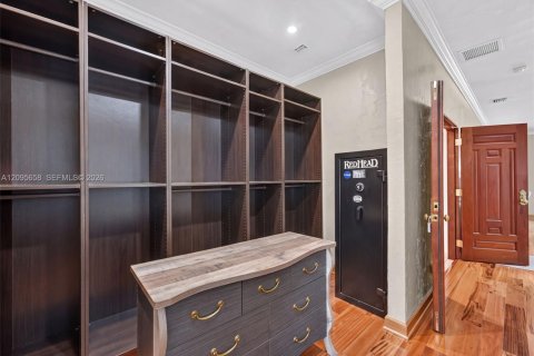Casa en venta en Miami, Florida, 3 dormitorios, 263.94 m2 № 2385524 - foto 28
