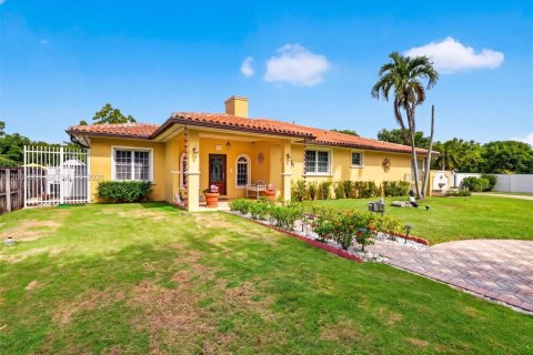 Casa en venta en Miami, Florida, 3 dormitorios, 263.94 m2 № 2385524 - foto 14