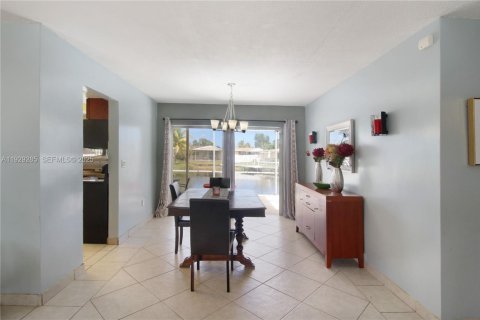 Купить виллу или дом в Мирамар, Флорида 3 спальни, 143.44м2, № 1987592 - фото 28