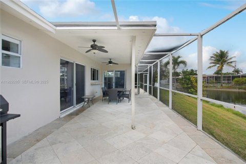 Купить виллу или дом в Мирамар, Флорида 3 спальни, 143.44м2, № 1987592 - фото 7