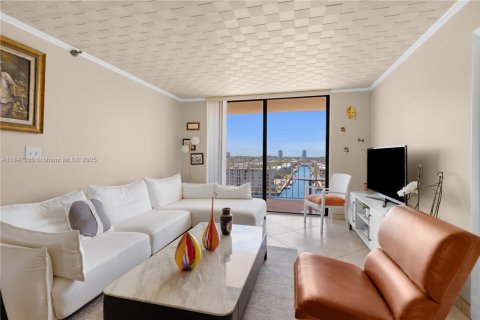 Condominio en venta en Sunny Isles Beach, Florida, 2 dormitorios, 93.65 m2 № 1845731 - foto 9