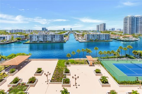 Condominio en venta en Sunny Isles Beach, Florida, 2 dormitorios, 93.65 m2 № 1845731 - foto 22