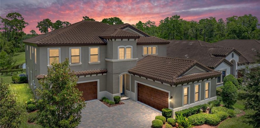 Casa en Odessa, Florida 5 dormitorios, 391.95 m2 № 1876167