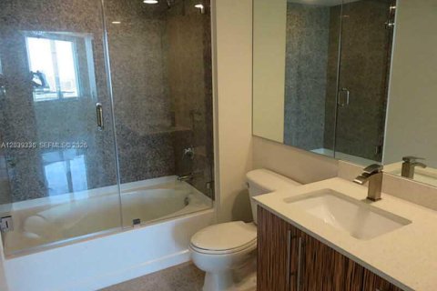 Copropriété à louer à Miami, Floride: 2 chambres, 108.6 m2 № 2145847 - photo 15
