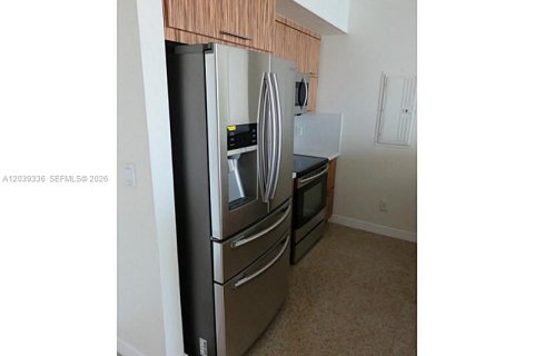 Copropriété à louer à Miami, Floride: 2 chambres, 108.6 m2 № 2145847 - photo 7