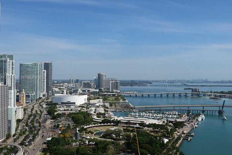 Condo à Miami, Floride, 2 chambres  № 2145847